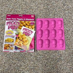 Piggy Pop, piggies In Blankets